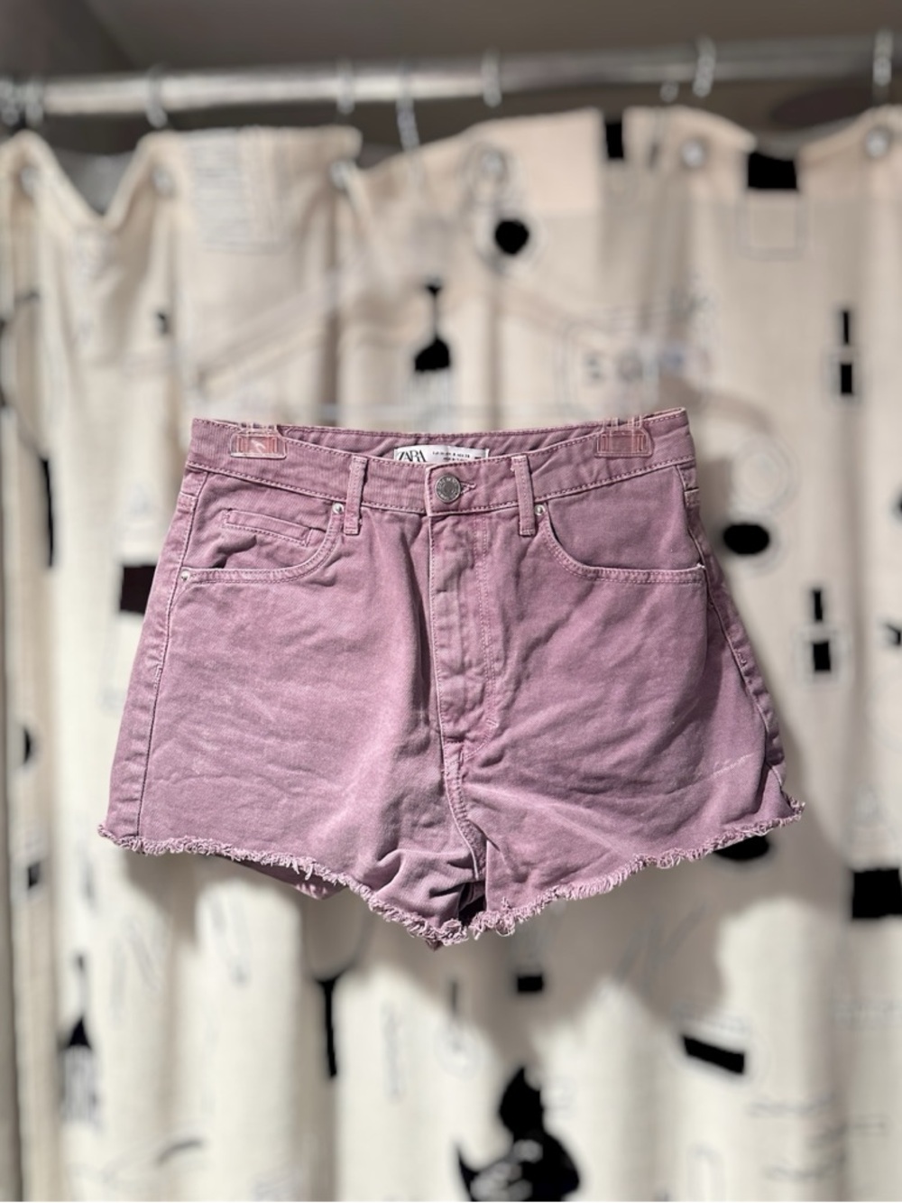 Zara NWOT Women’s Purple Denim/Jean Shorts 6